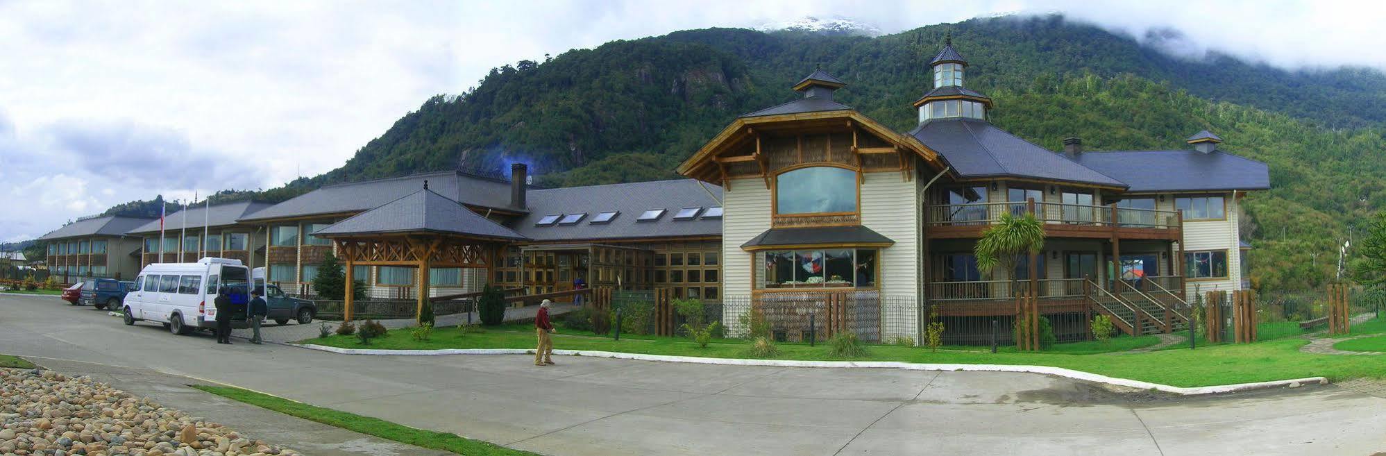 Loberias Del Sur Hotel Puerto Chacabuco Exterior photo